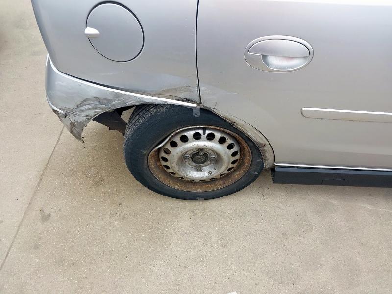 2003 VAUXHALL CORSA DESIGN 16V AUTO 