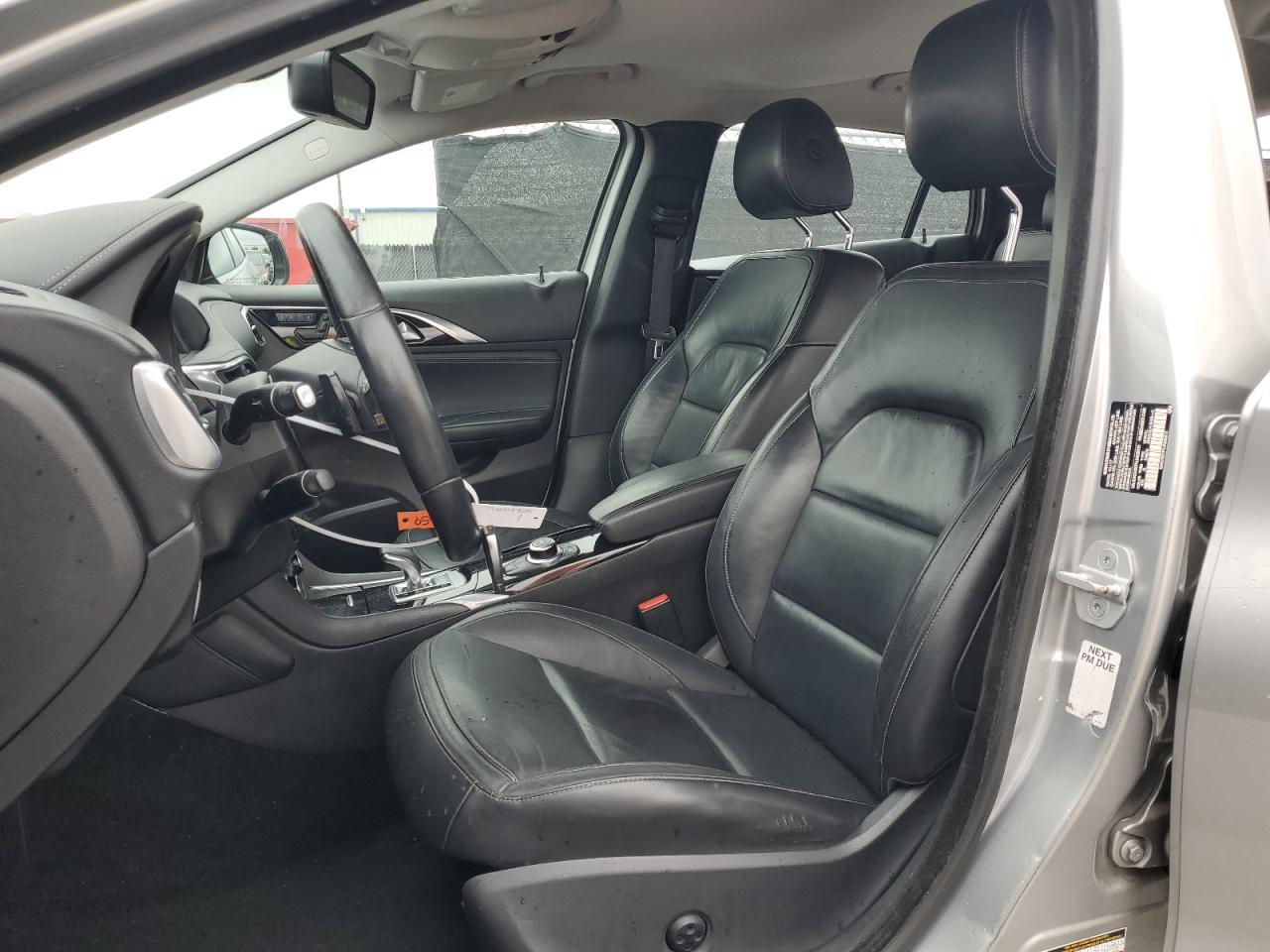 QX30 QX30