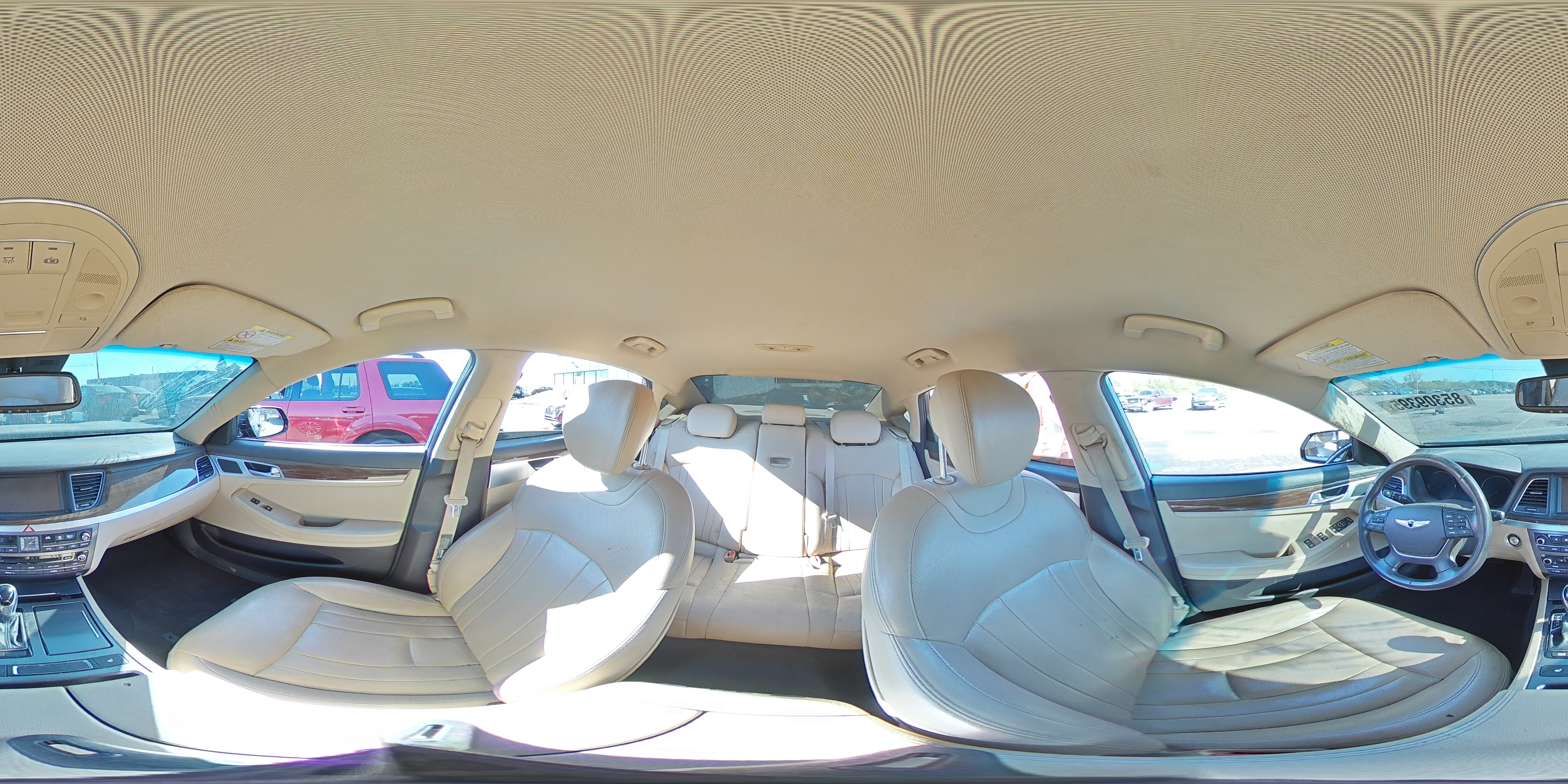 2015 Hyundai Genesis 3.8L VIN: KMHGN4JE9FU085824 Lot: 85309395