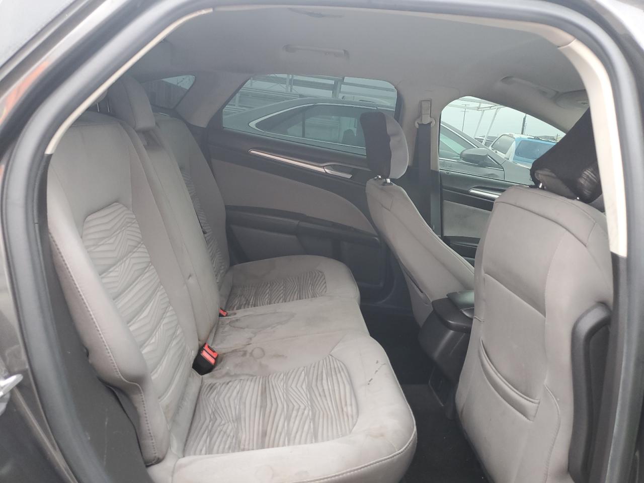 2016 Ford Fusion S VIN: 3FA6P0G71GR133892 Lot: 85589505