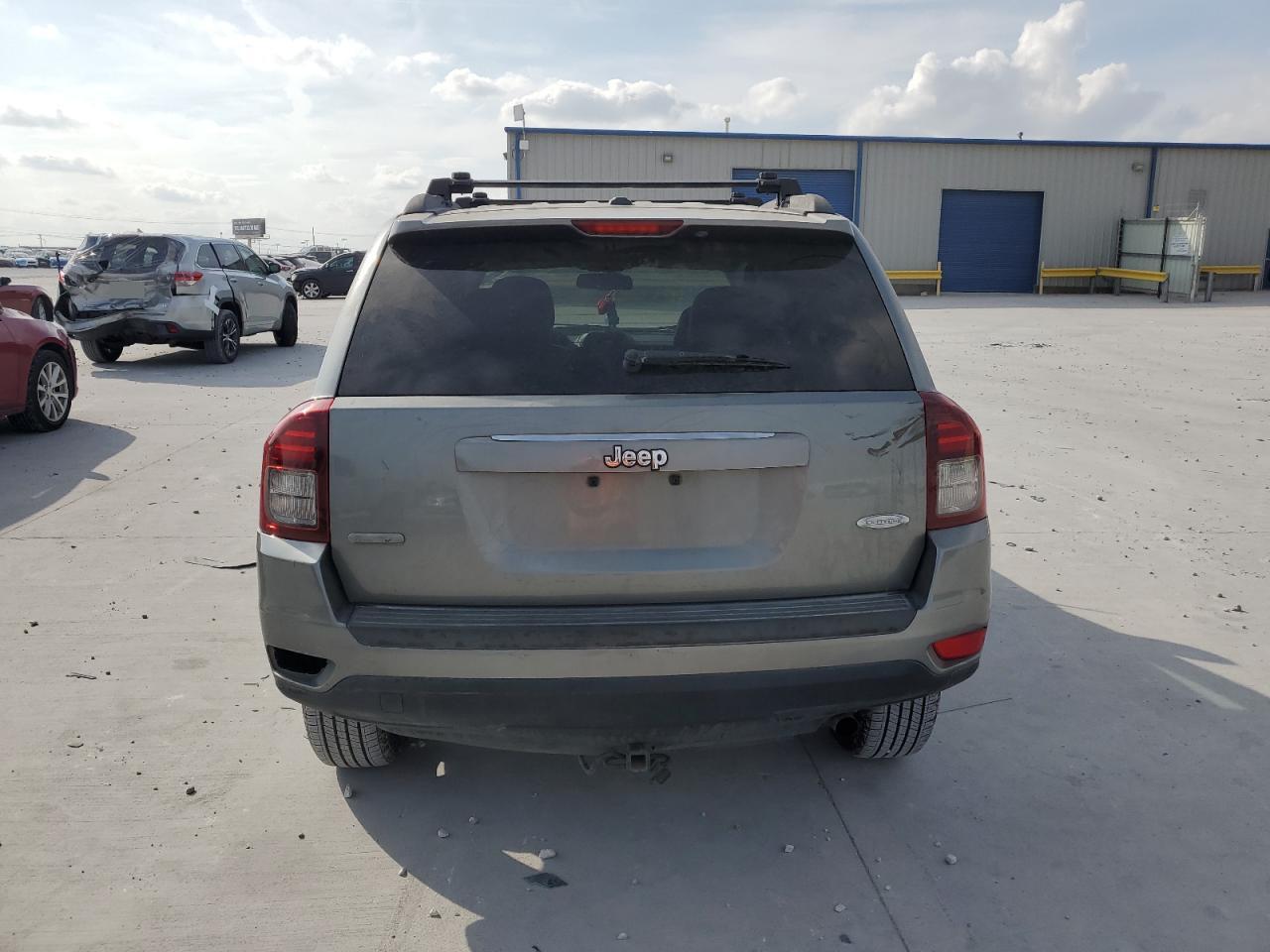 2014 Jeep Compass Latitude VIN: 1C4NJCEA1ED552855 Lot: 89800225