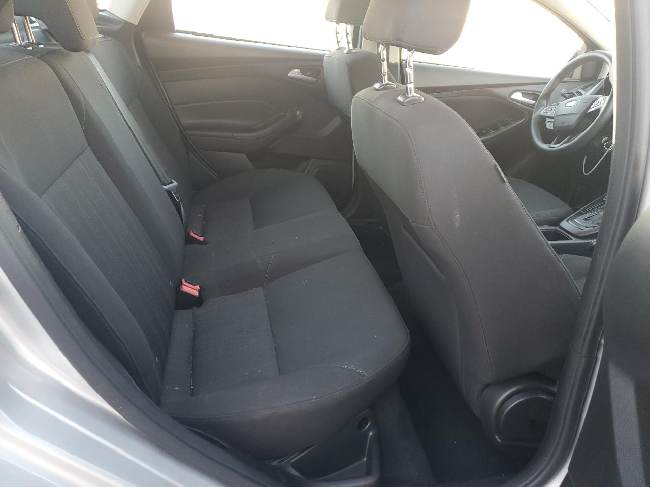 2015 Ford Focus Se VIN: 1FADP3F21FL217304 Lot: 81925475