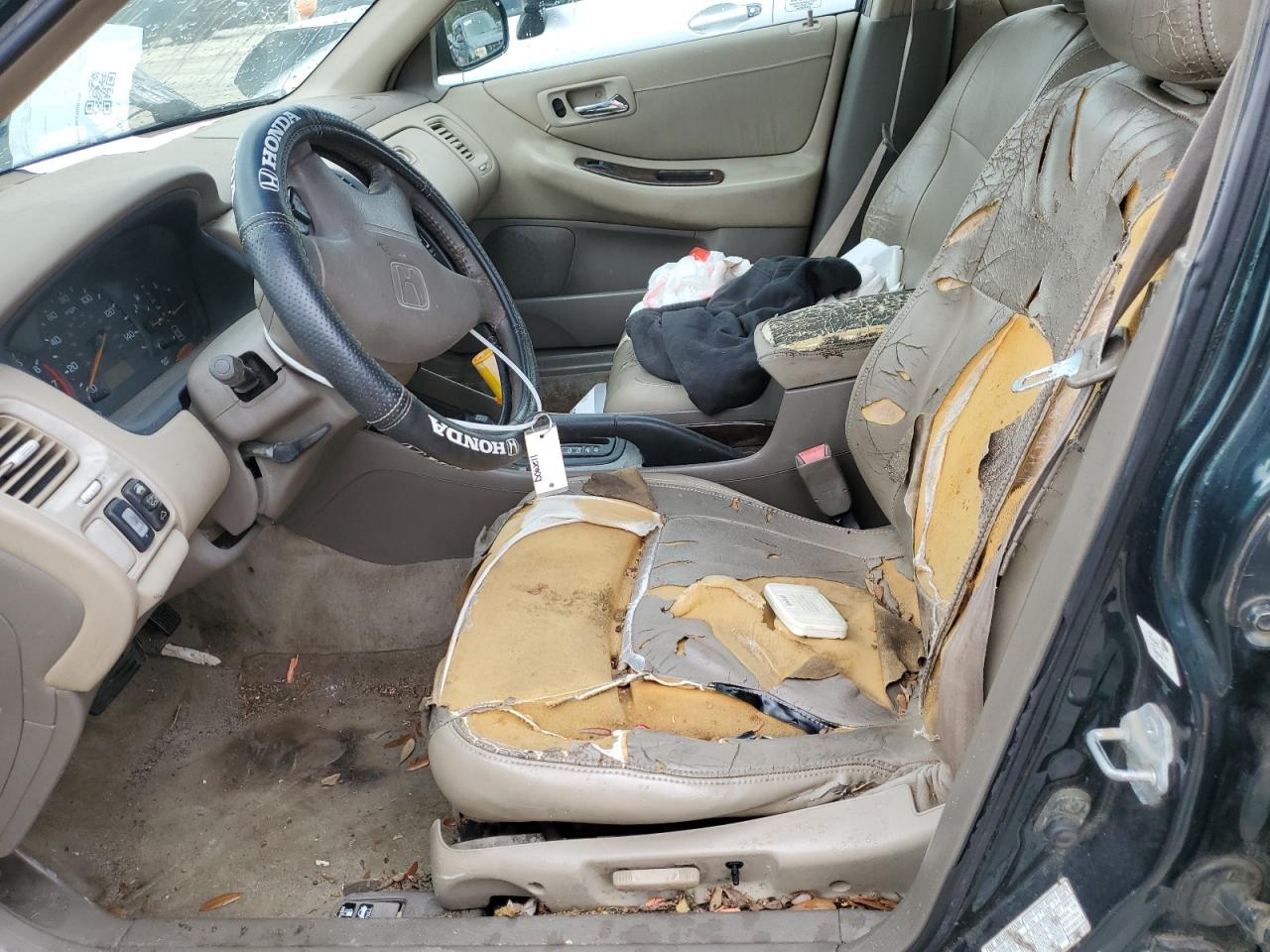 1998 Honda Accord Ex VIN: 1HGCG1651WA007741 Lot: 84753625