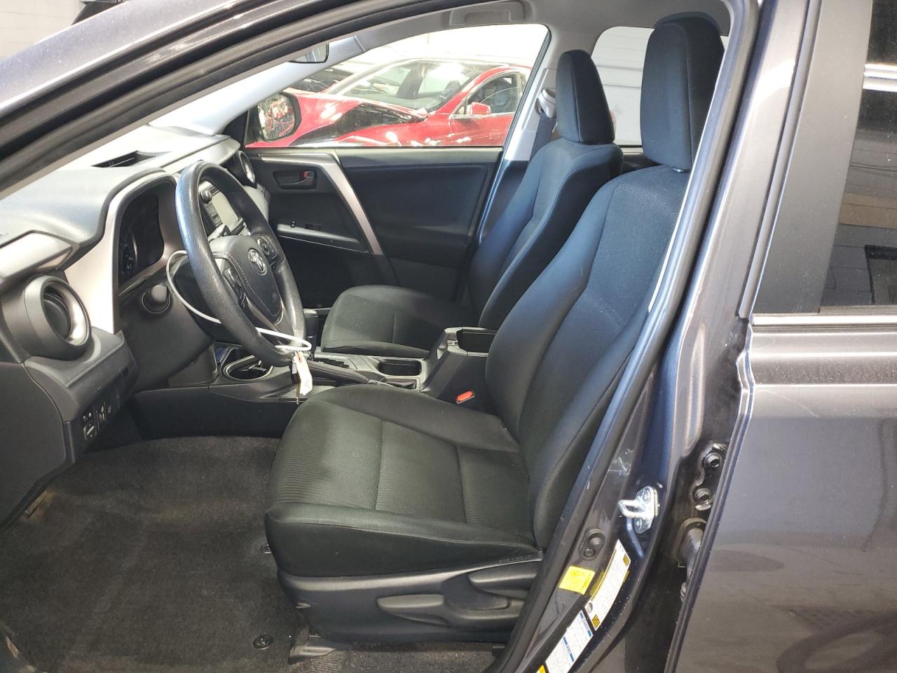 2017 Toyota Rav4 Le VIN: JTMBFREV4HJ143281 Lot: 85123605