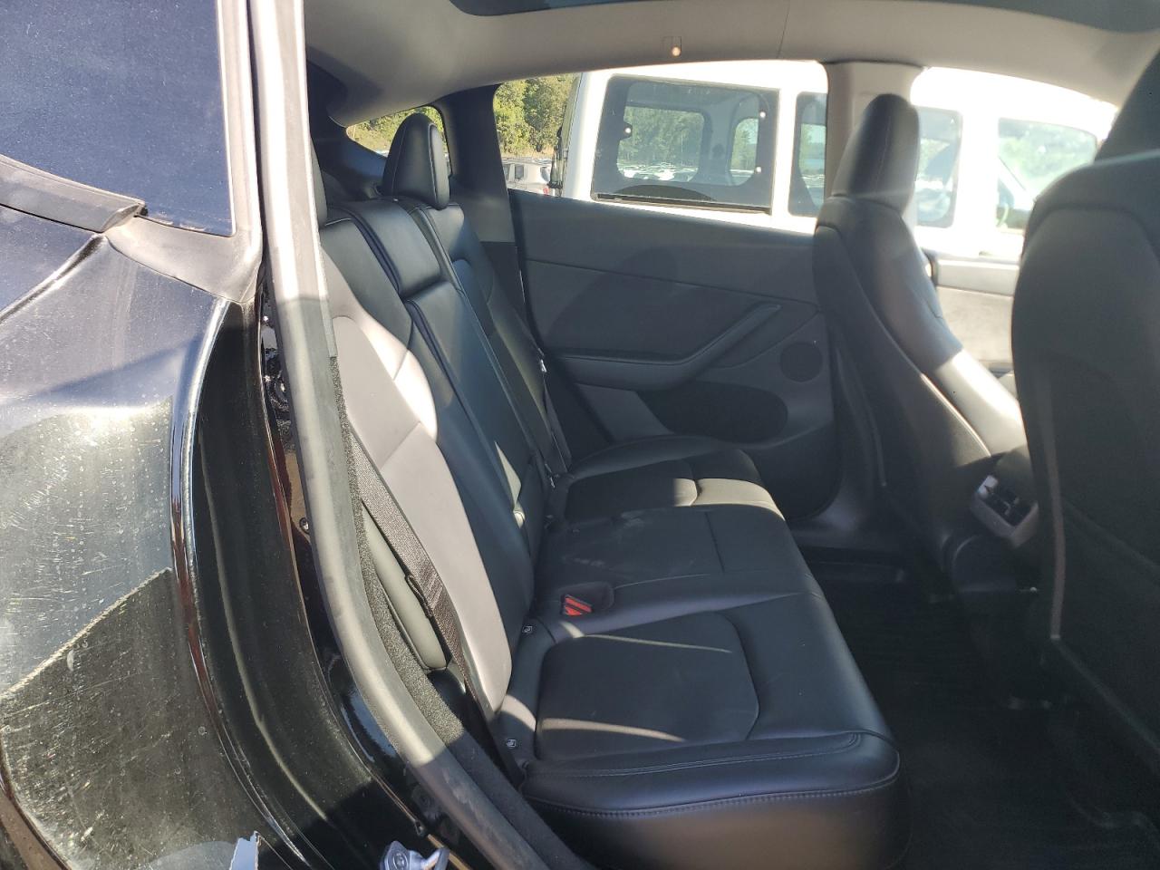 2023 Tesla Model Y VIN: 7SAYGDEE5PA171008 Lot: 84808185