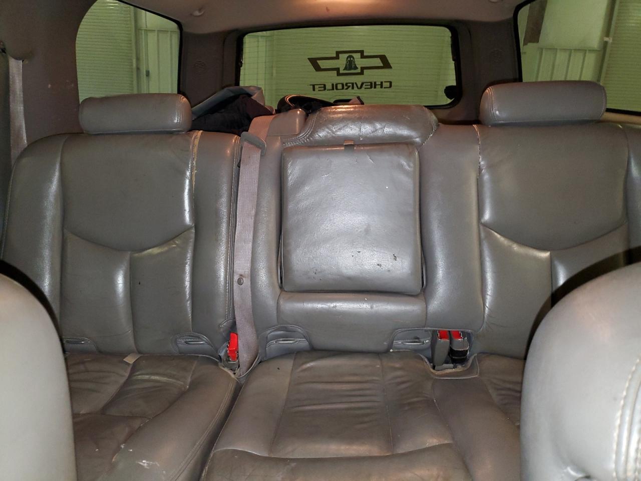 2005 Chevrolet Suburban K1500 VIN: 3GNFK16Z35G182299 Lot: 85705735