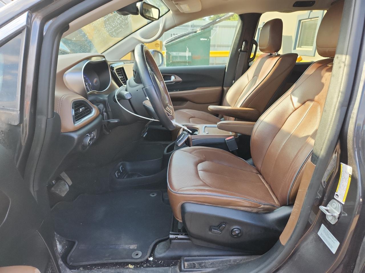 2017 Chrysler Pacifica Limited VIN: 2C4RC1GG8HR531696 Lot: 81576685