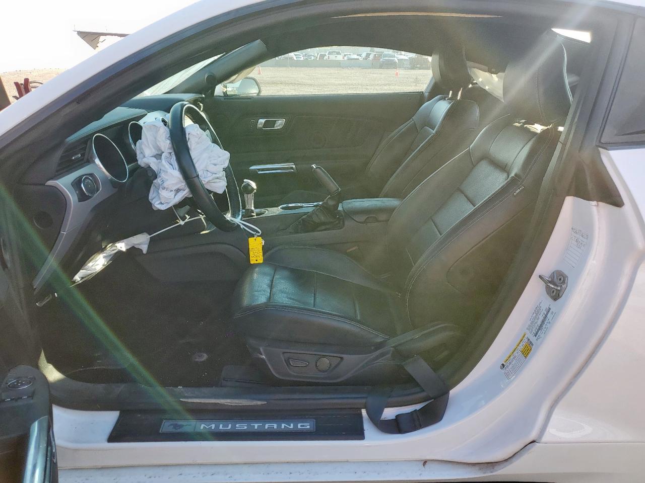 2021 Ford Mustang VIN: 1FA6P8TH0M5105142 Lot: 84573175