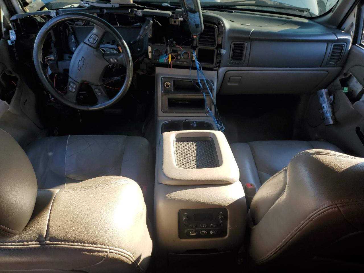 2004 Chevrolet Tahoe C1500 VIN: 1GNEC13T34R305719 Lot: 87305535