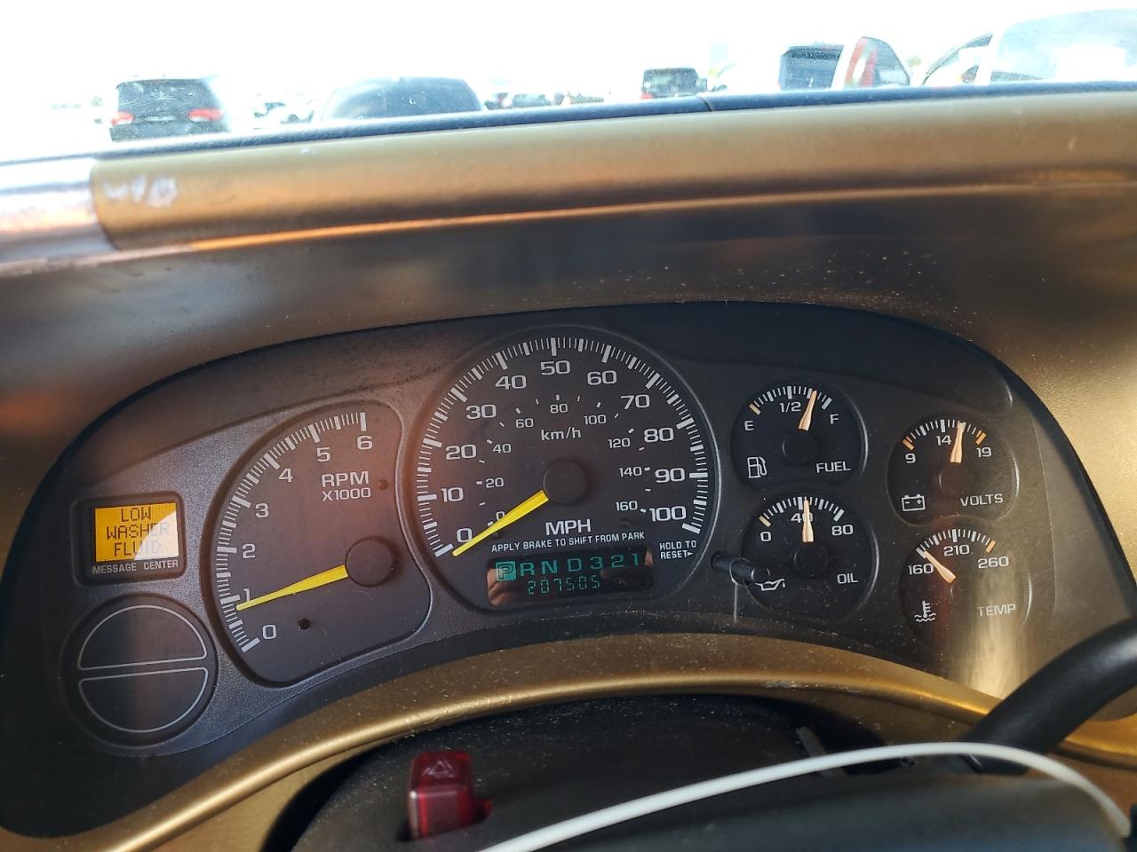 2000 Chevrolet Tahoe K1500 VIN: 1GNEK13T3YJ199814 Lot: 90408545