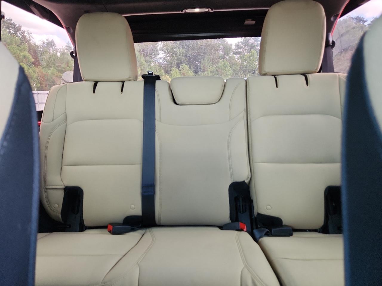 2018 Jeep Wrangler Unlimited Sahara VIN: 1C4HJXEG8JW323631 Lot: 82259795