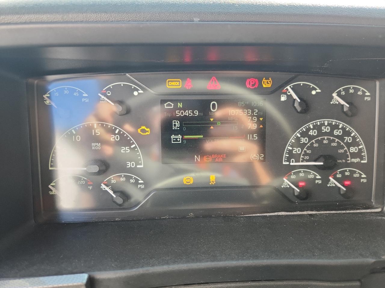 2025 Volvo Vnl Semi Truck VIN: 4V4NC9EHXSN663523 Lot: 86125015