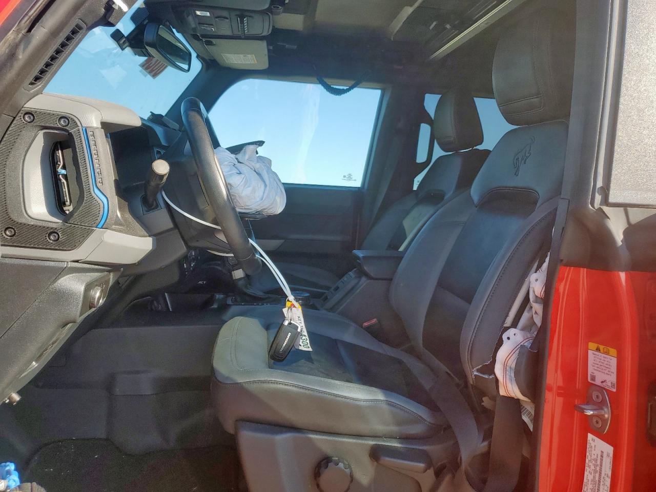 2022 Ford Bronco Base VIN: 1FMEE5BP8NLB46923 Lot: 84615635