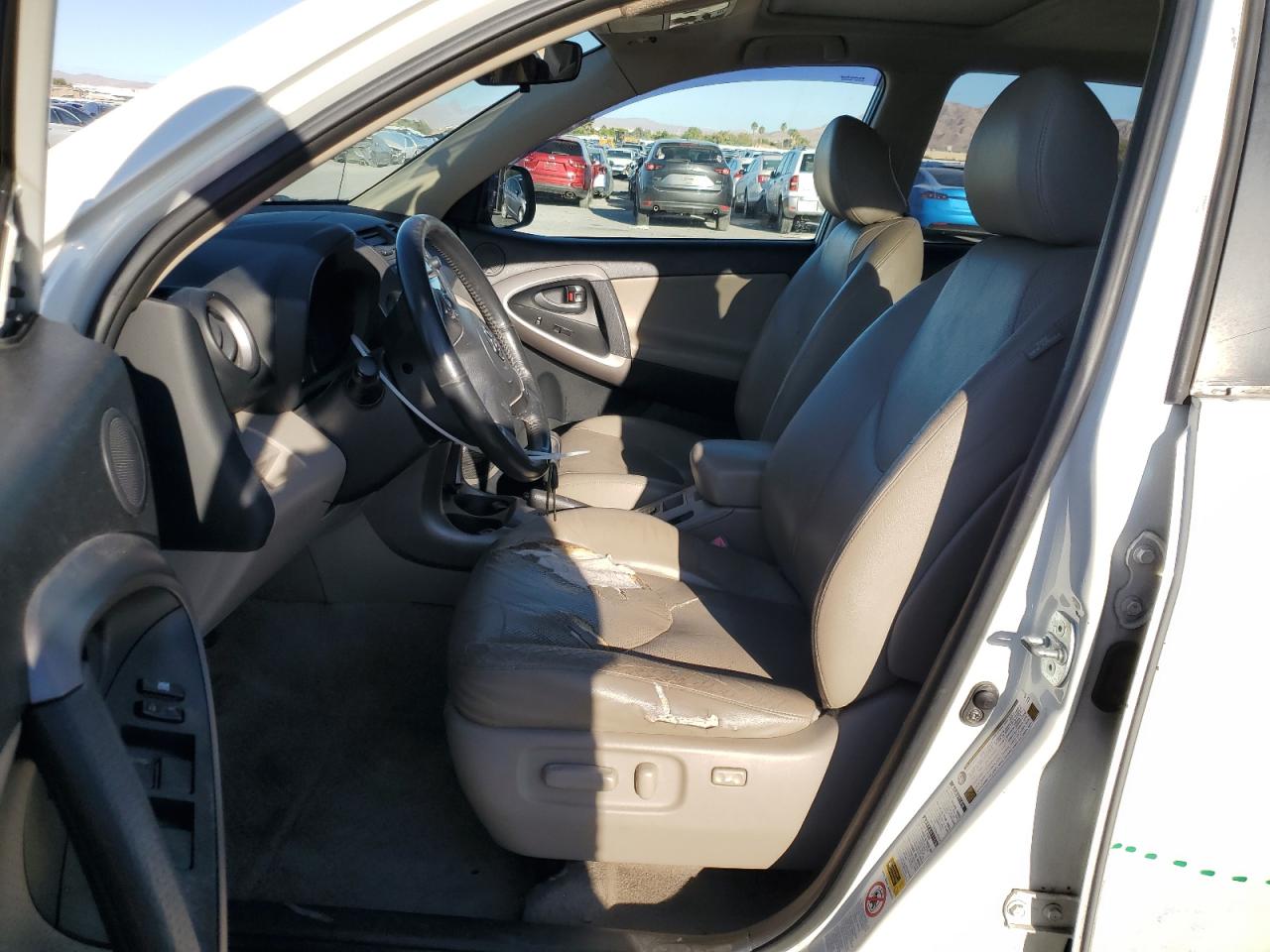 2008 Toyota Rav4 Limited VIN: JTMBD31V185135625 Lot: 85147255