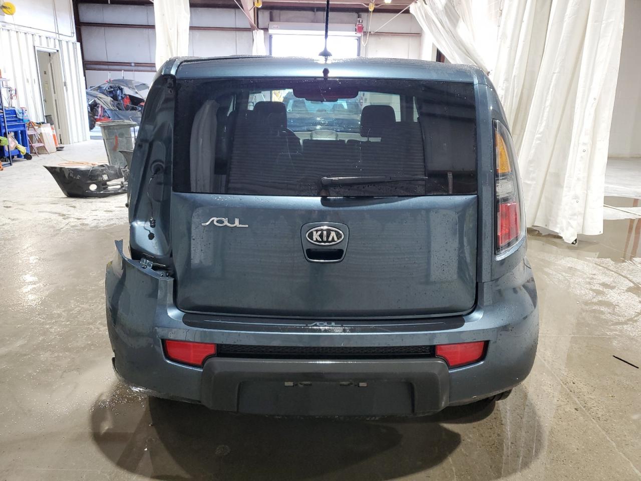 2011 Kia Soul + VIN: KNDJT2A23B7311651 Lot: 84794175