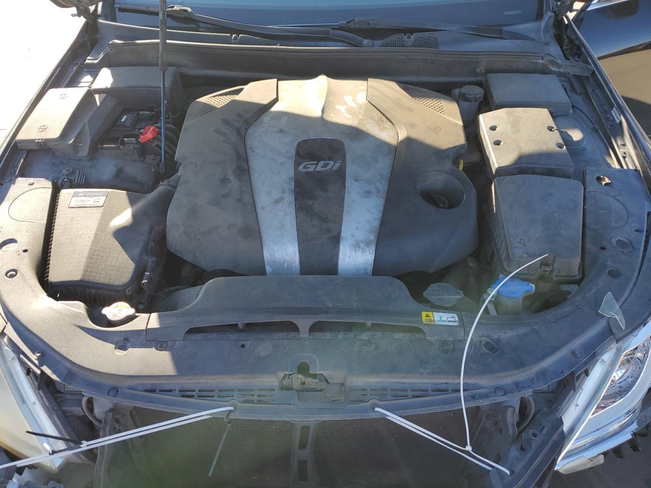 2013 Hyundai Genesis 3.8L VIN: KMHGC4DD8DU242751 Lot: 82481995