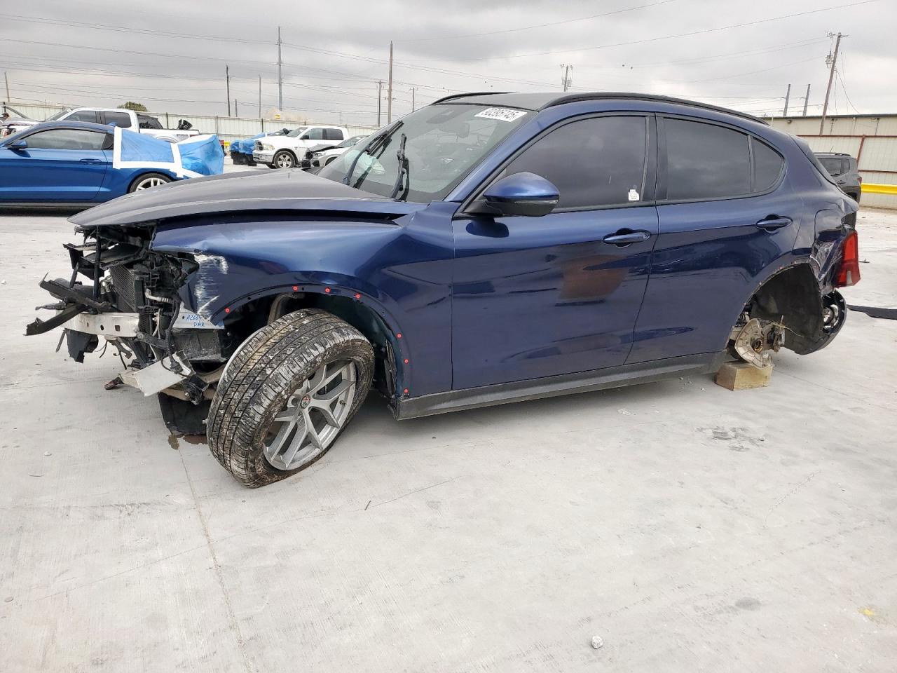 2018 Alfa Romeo Stelvio Ti Sport blue null gas ZASFAKNN1J7B86803 photo #1