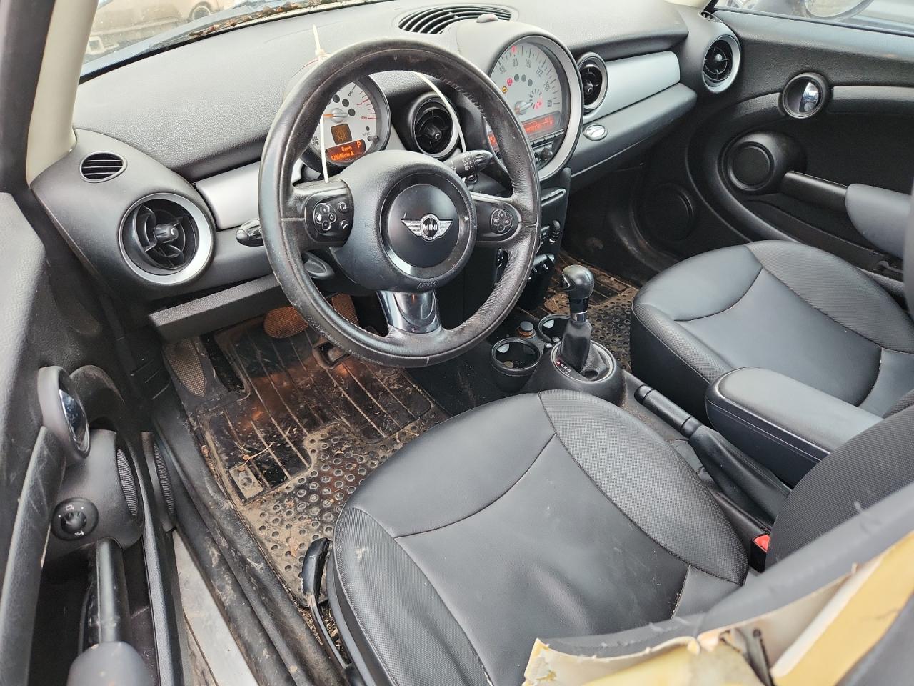 2011 Mini Cooper VIN: WMWSU3C56BT098164 Lot: 85938965