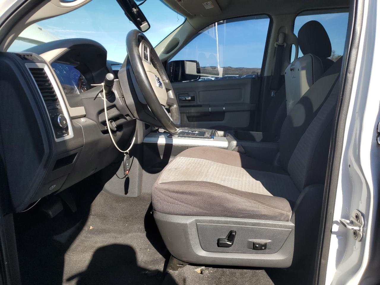 2011 Dodge Ram 1500 VIN: 1D7RV1CT8BS503146 Lot: 82461085