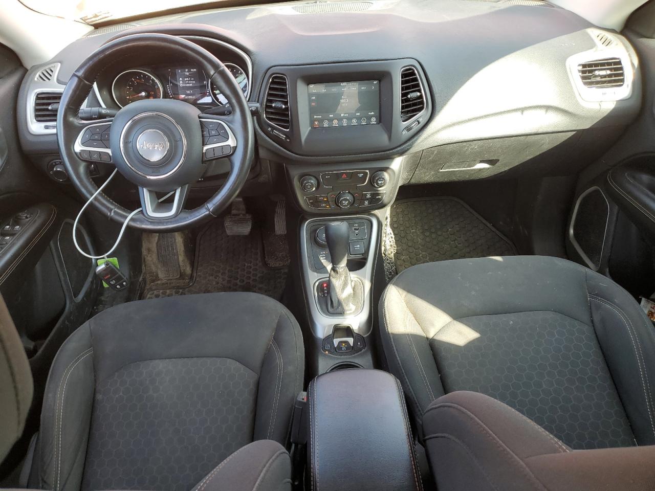 2019 Jeep Compass Sport VIN: 3C4NJDAB2KT595224 Lot: 82088035