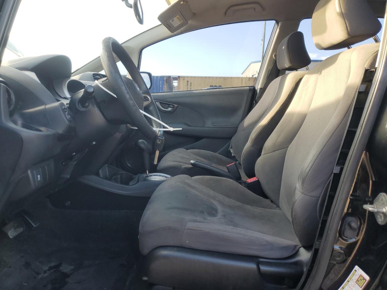 2013 Honda Fit VIN: JHMGE8H30DC042118 Lot: 85921785