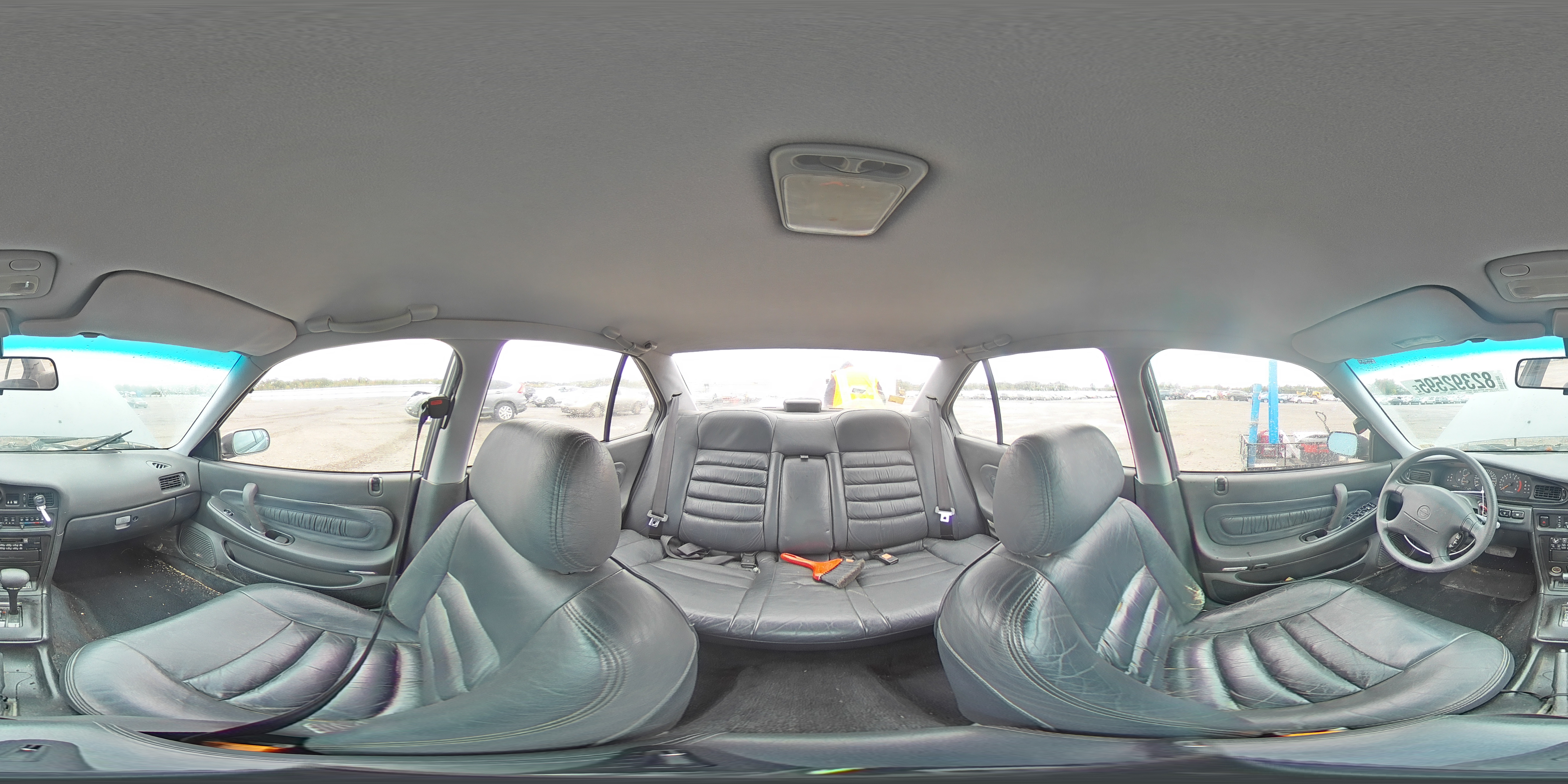 1992 Nissan Maxima Gxe VIN: JN1HJ01F5NT008400 Lot: 82392595