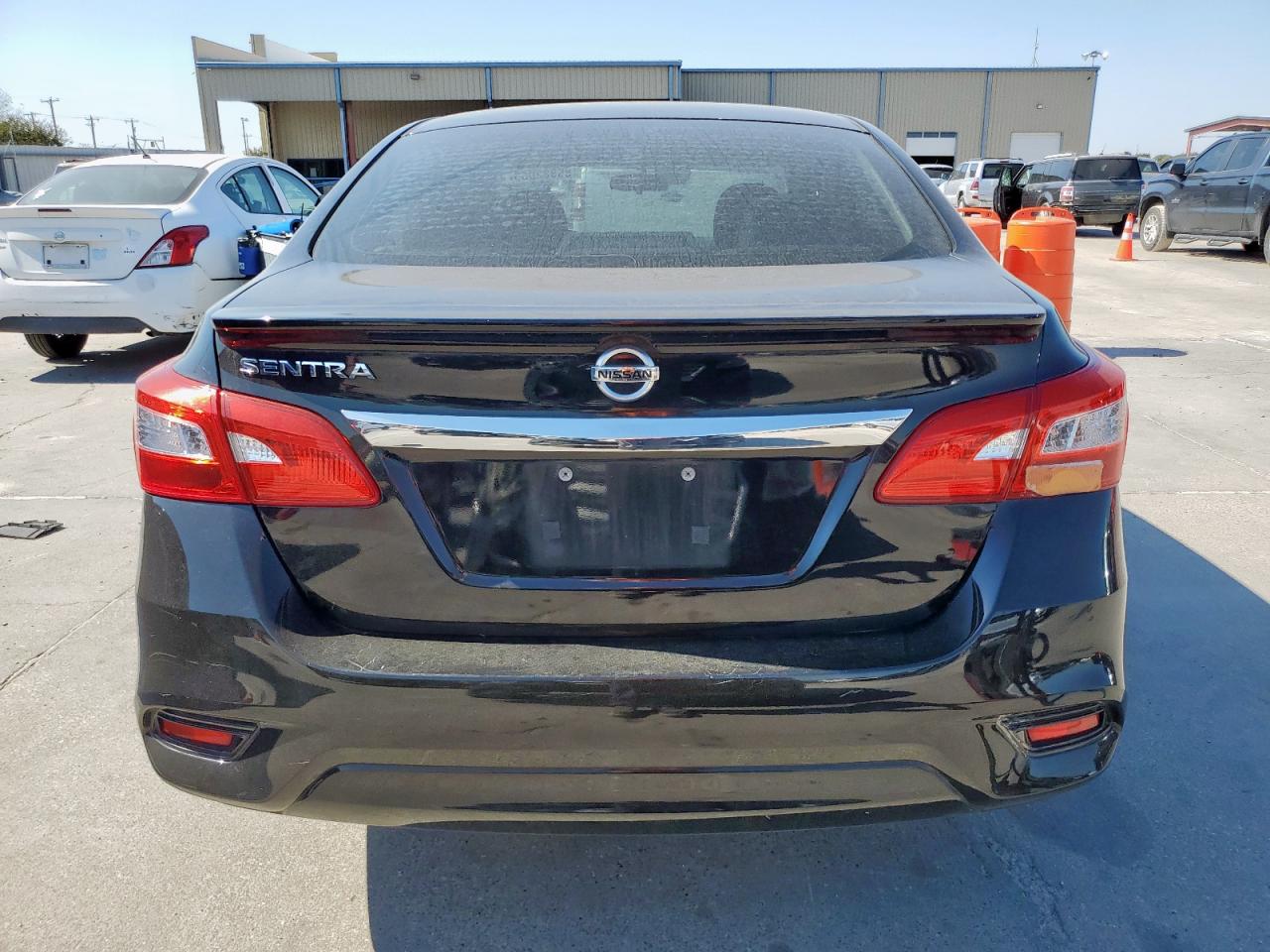 2017 Nissan Sentra S VIN: 3N1AB7AP3HY410332 Lot: 86332055