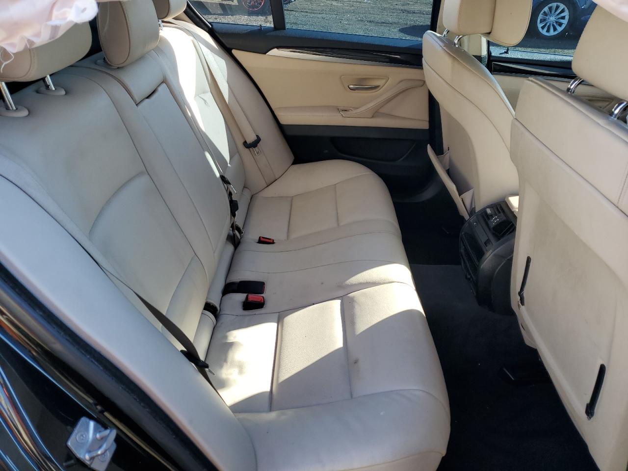 2012 BMW 528 Xi VIN: WBAXH5C56CDW02102 Lot: 85318125