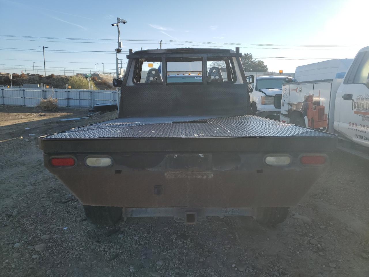 1994 Ford F350 Super Duty Flatbed Truck VIN: 1FTHF36F8RNB82402 Lot: 90617075