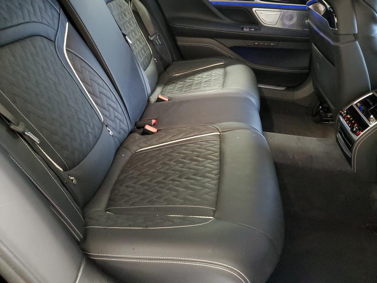 2020 BMW Alpina B7 VIN: WBA7U2C11LCD06260 Lot: 90305285