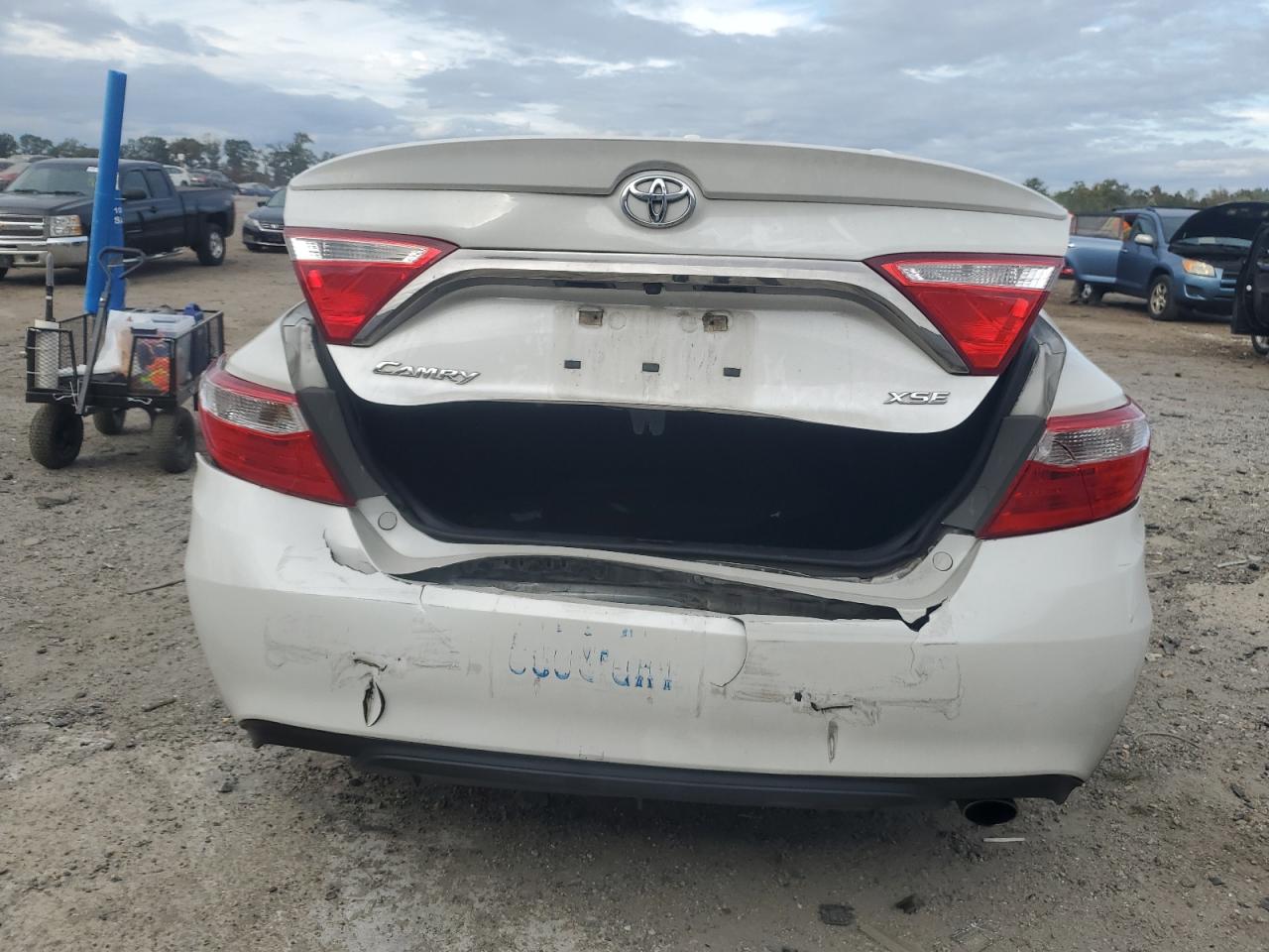 2016 Toyota Camry Le VIN: 4T1BF1FK1GU244048 Lot: 82302215