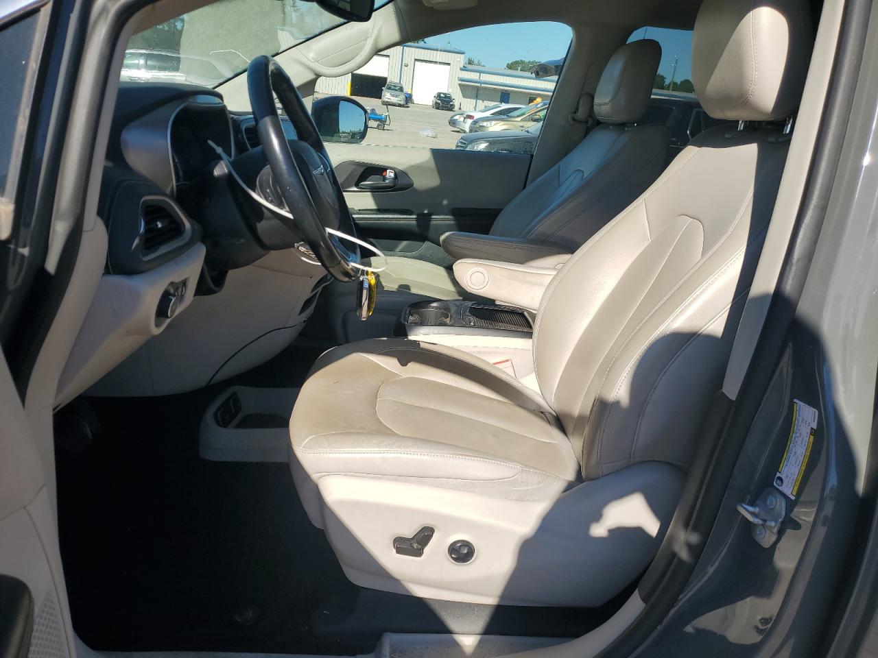 2021 Chrysler Pacifica Hybrid Touring L VIN: 2C4RC1L79MR602923 Lot: 82535335