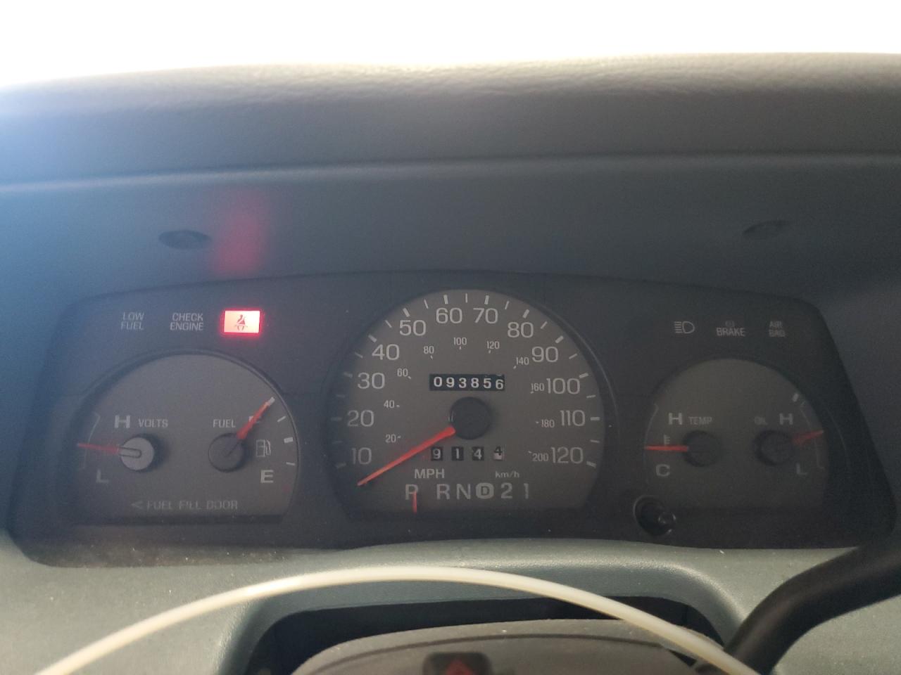 1999 Mercury Grand Marquis Gs VIN: 2MEFM74W5XX633769 Lot: 85715155