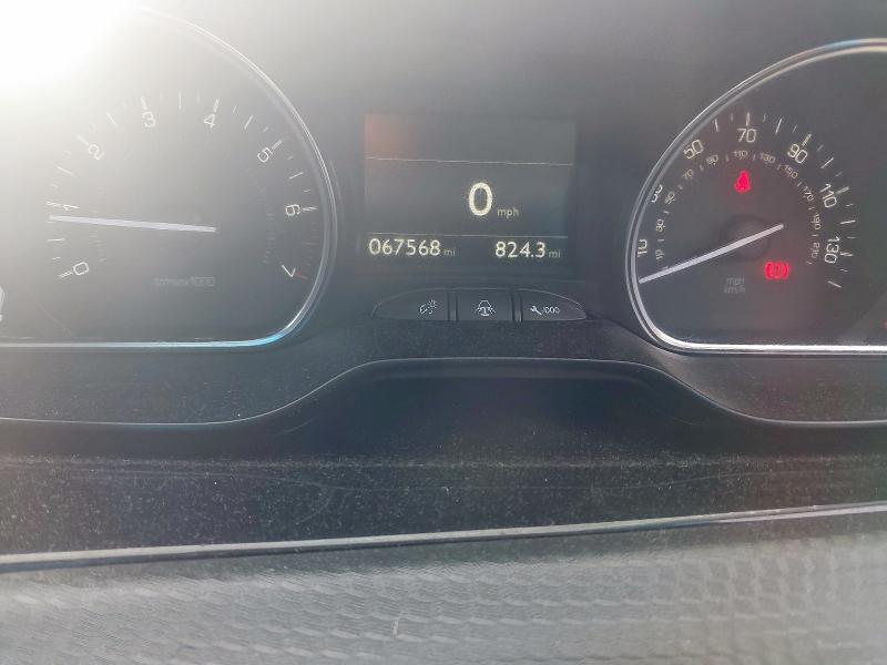 2018 PEUGEOT 2008 1.2 PURETECH ALLURE PREMIUM 5DR