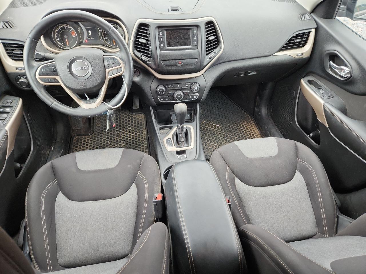 2017 Jeep Cherokee Sport VIN: 1C4PJLAB8HW644240 Lot: 84996585