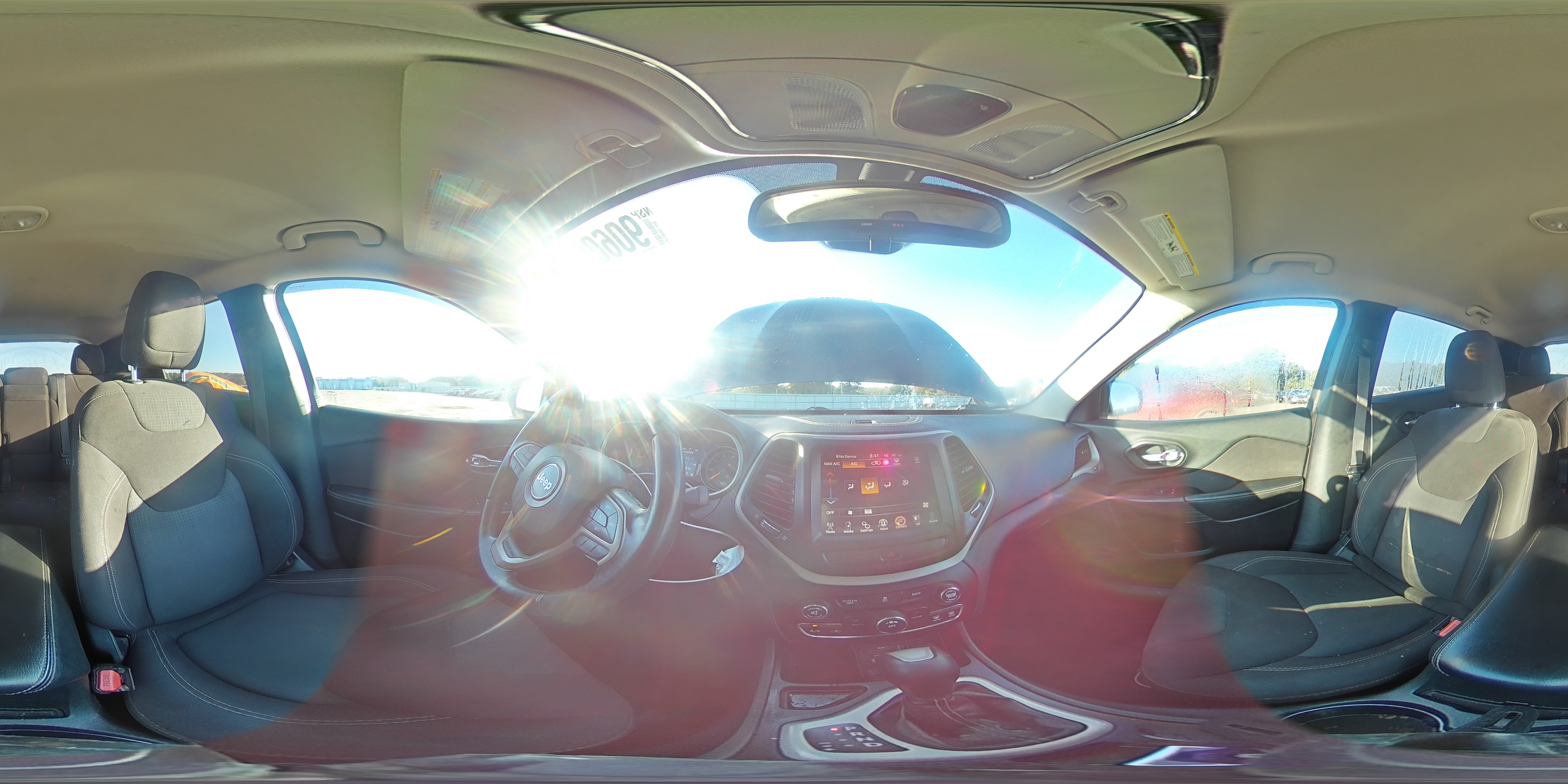 2015 Jeep Cherokee Latitude VIN: 1C4PJLCBXFW660935 Lot: 90606065