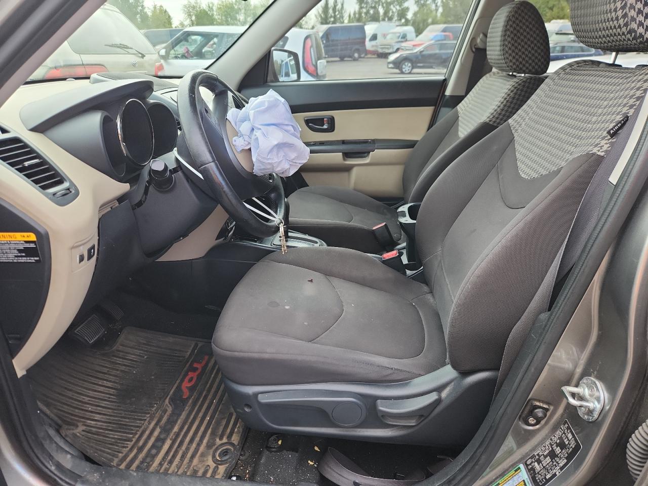 2010 Kia Soul + VIN: KNDJT2A23A7169316 Lot: 82365335