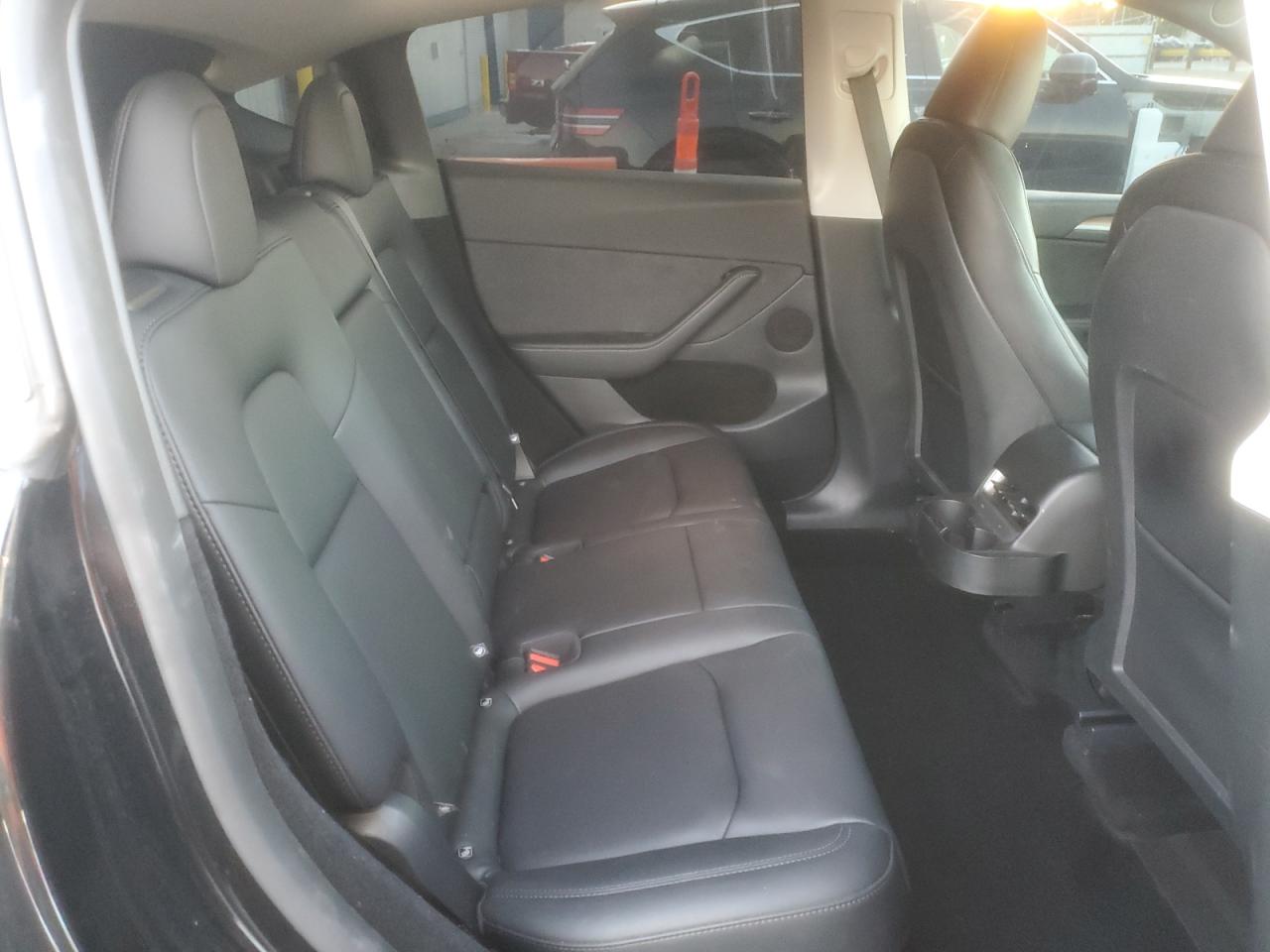 2025 Tesla Model Y VIN: 7SAYGDED9SF251091 Lot: 90049905