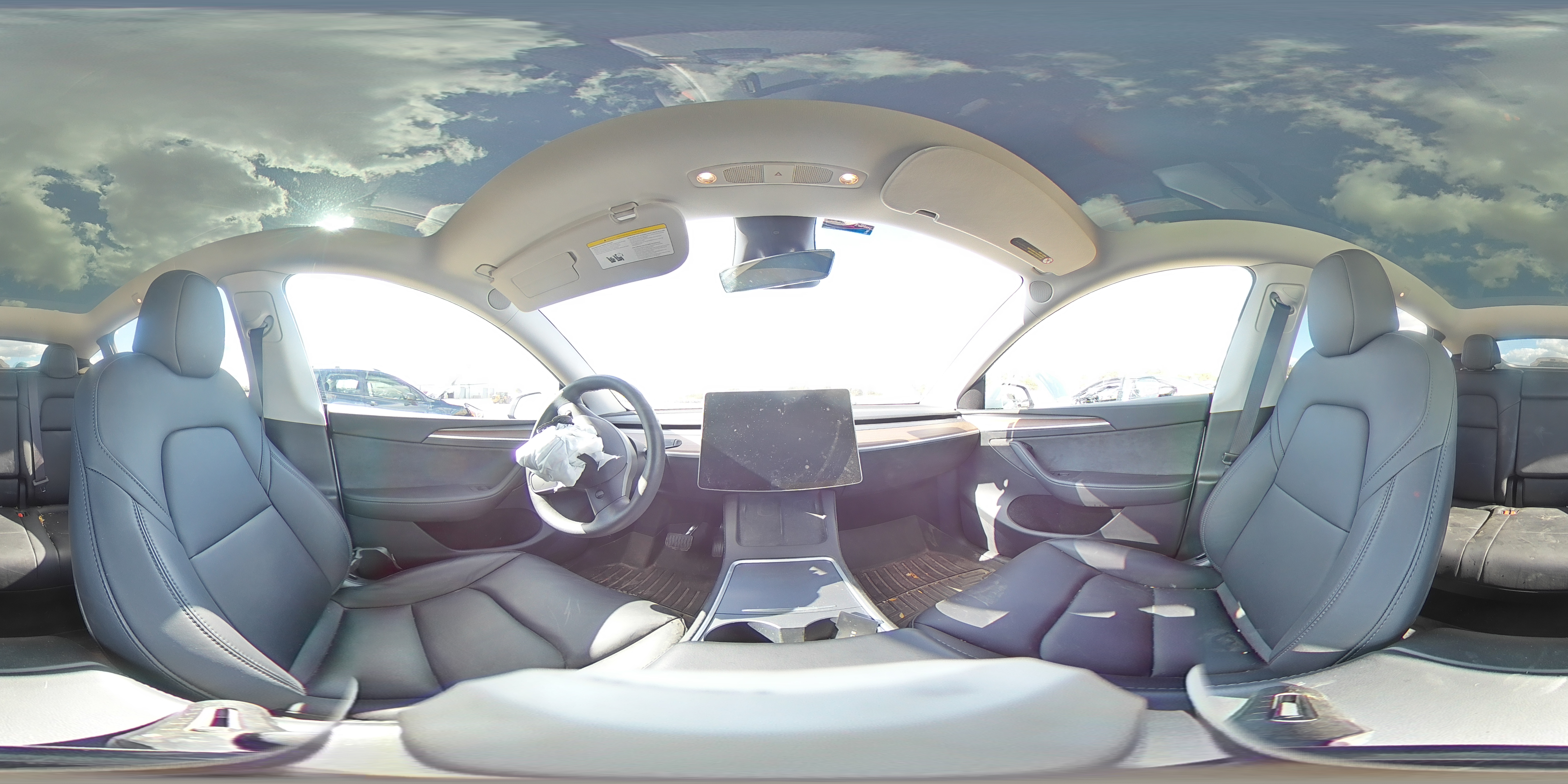 2024 Tesla Model Y VIN: 7SAYGDEE7RF088685 Lot: 85380585