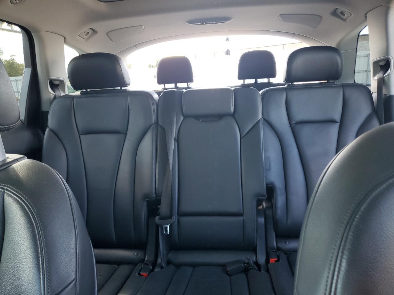 2018 Audi Q7 Premium Plus VIN: WA1LAAF72JD018587 Lot: 82397905