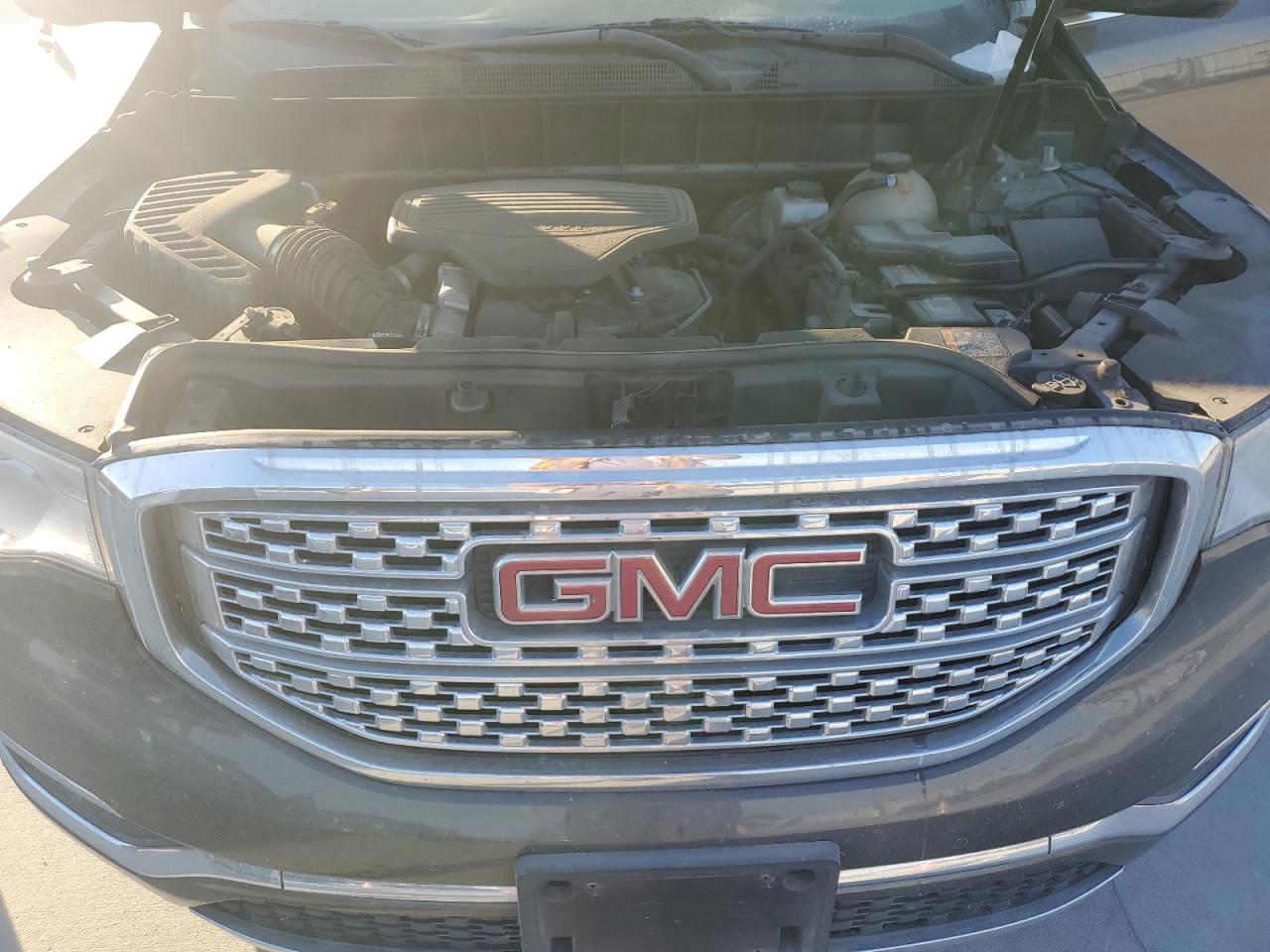 2019 GMC Acadia Denali VIN: 1GKKNPLS5KZ184094 Lot: 89876905
