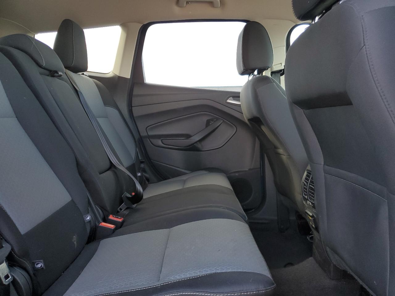 2017 Ford Escape Se VIN: 1FMCU0GDXHUC64224 Lot: 89643595