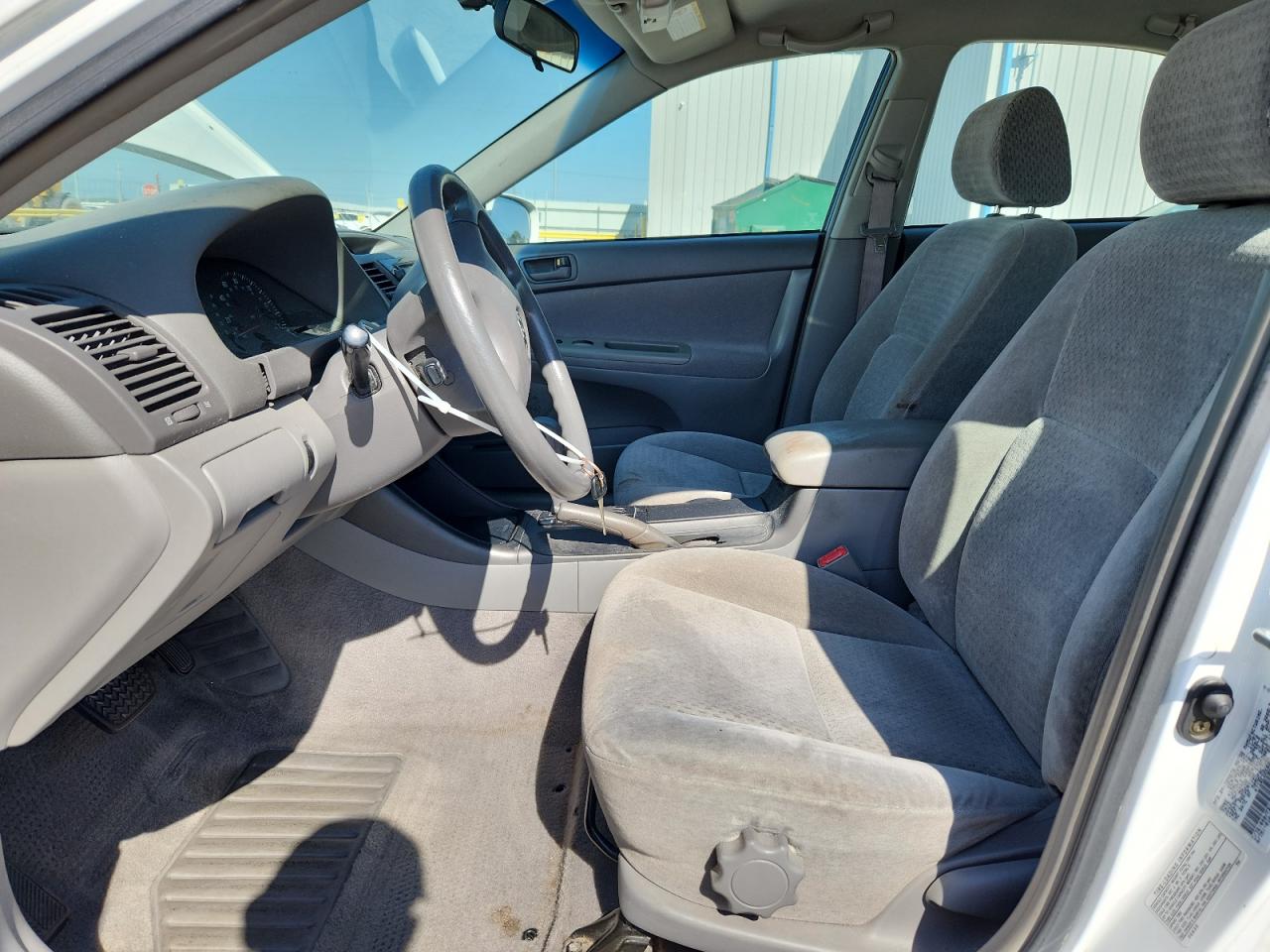 2002 Toyota Camry Le VIN: 4T1BE32K02U023165 Lot: 82441005