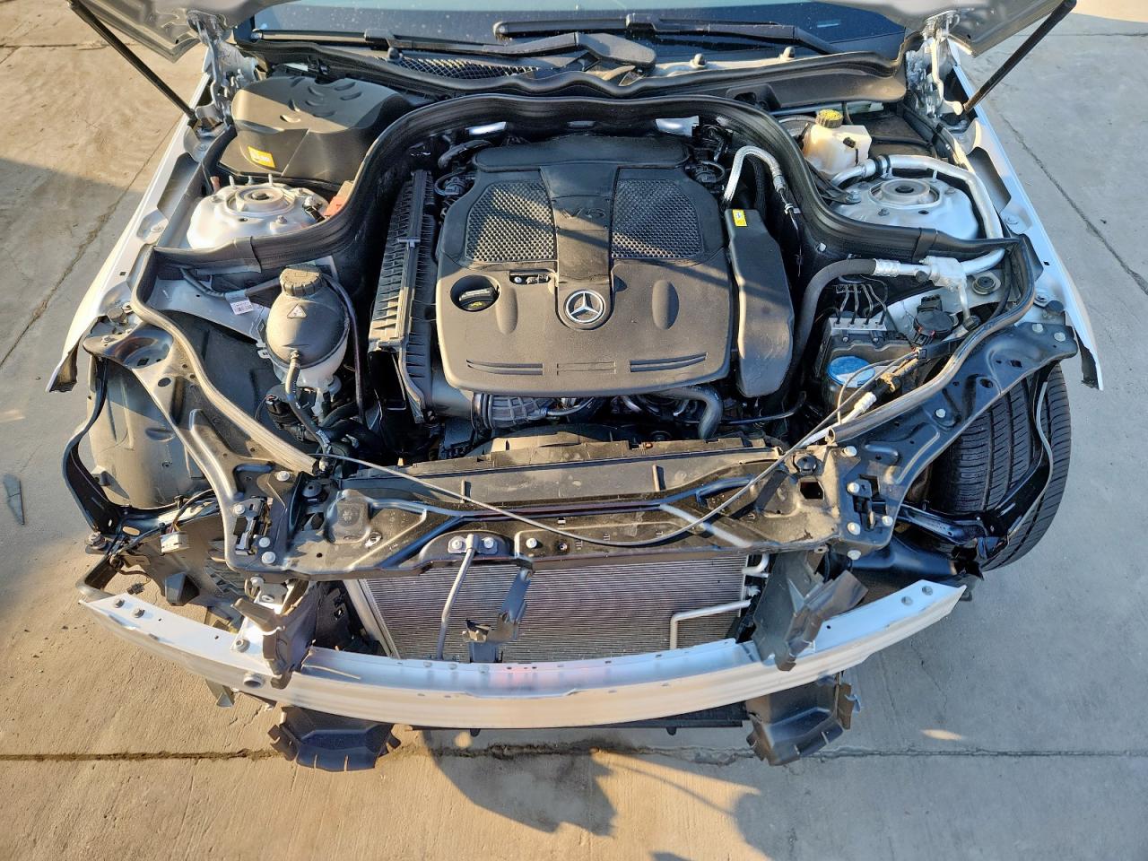 2016 Mercedes-Benz E 350 VIN: WDDHF5KB2GB166599 Lot: 84303425