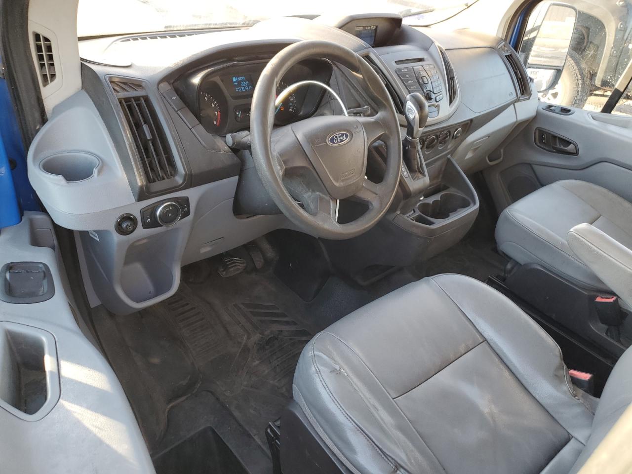 2015 Ford Transit T-250 VIN: 1FTNR2CM1FKA68813 Lot: 87087575