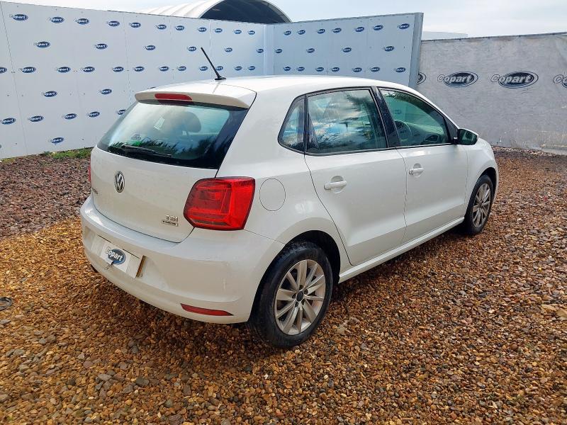 2015 VOLKSWAGEN POLO SE TSI 