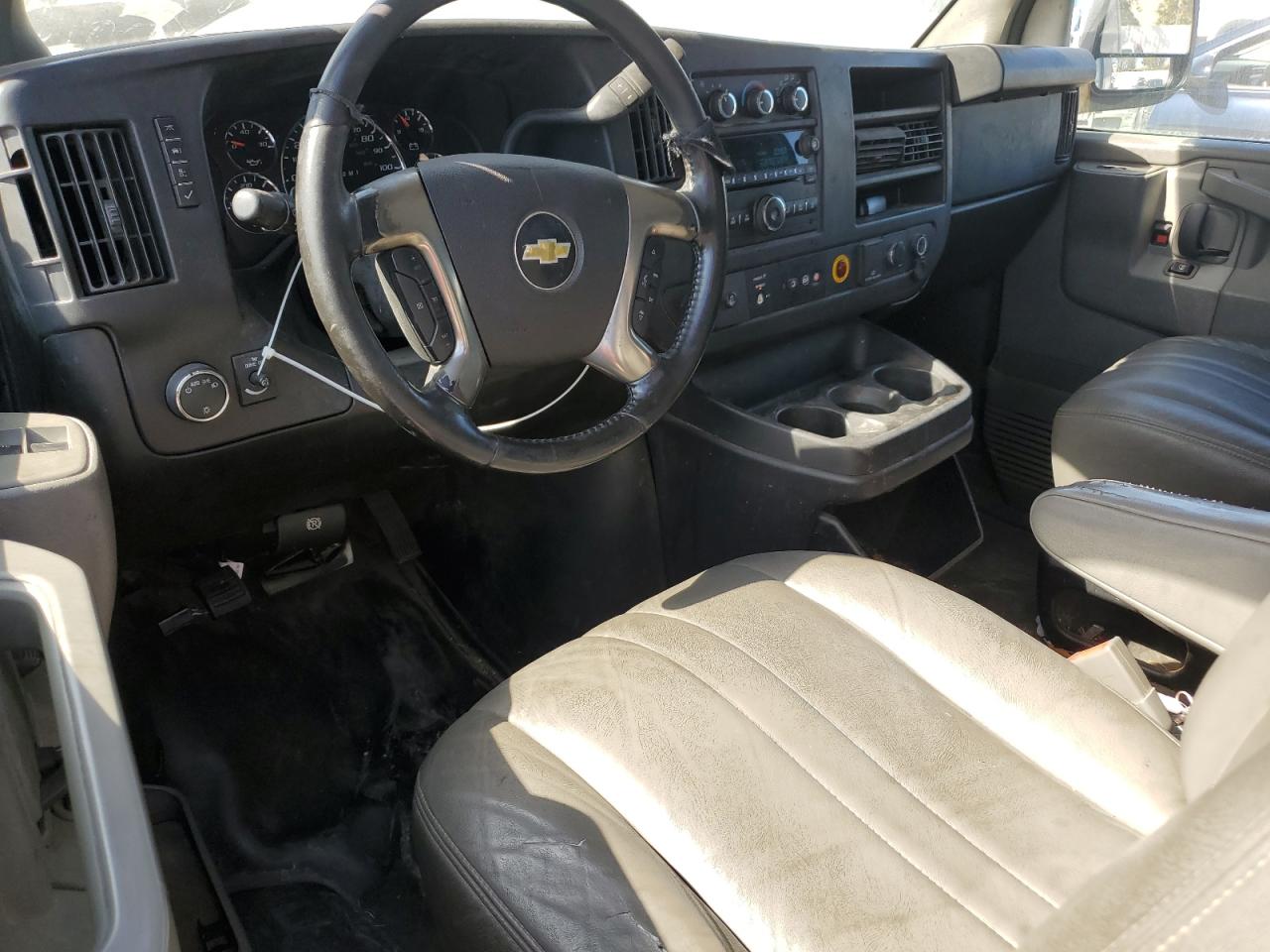 2016 Chevrolet Express G2500 VIN: 1GCWGAFFXG1157384 Lot: 86142515
