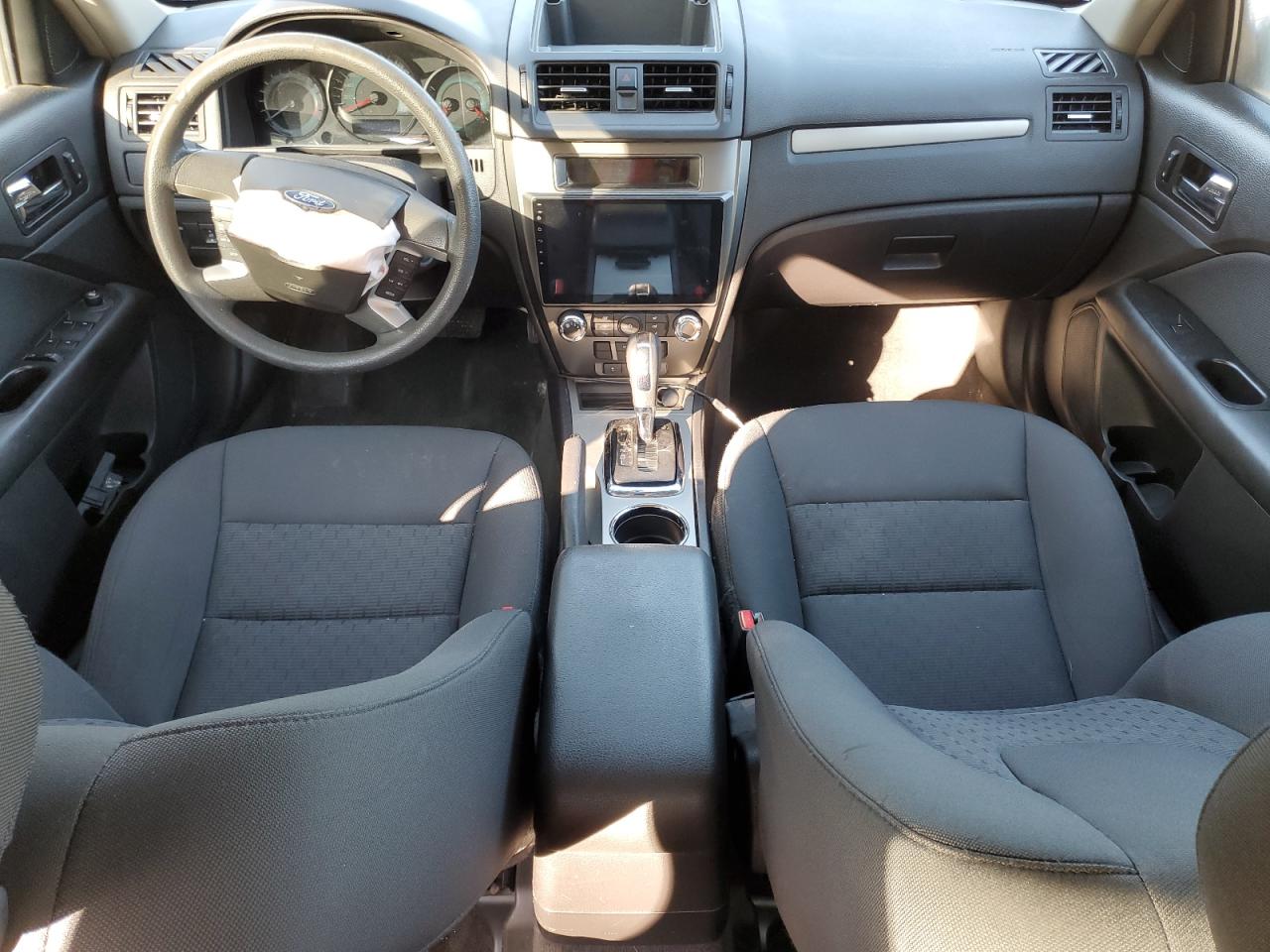 2010 Ford Fusion Se VIN: 3FAHP0HA7AR256946 Lot: 85493235