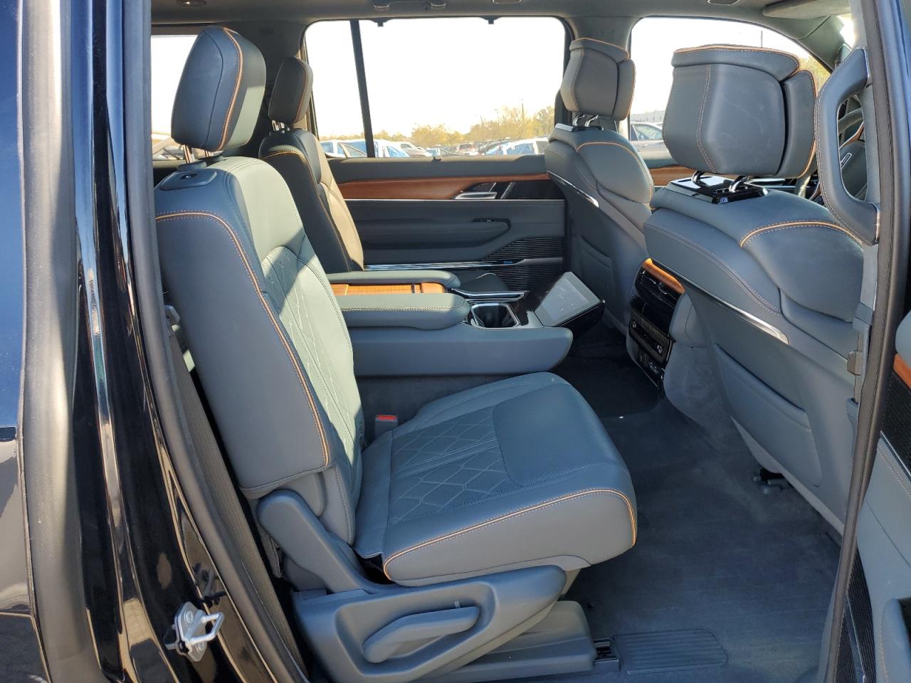 2023 Jeep Grand Wagoneer Series Iii VIN: 1C4SJVGP8PS504736 Lot: 85488925