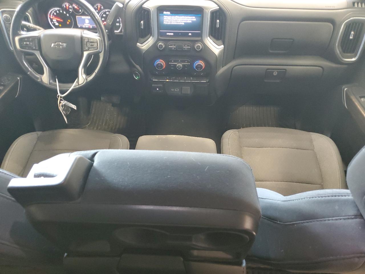 2019 Chevrolet Silverado K1500 Rst VIN: 1GCRYEEDXKZ197301 Lot: 82302595